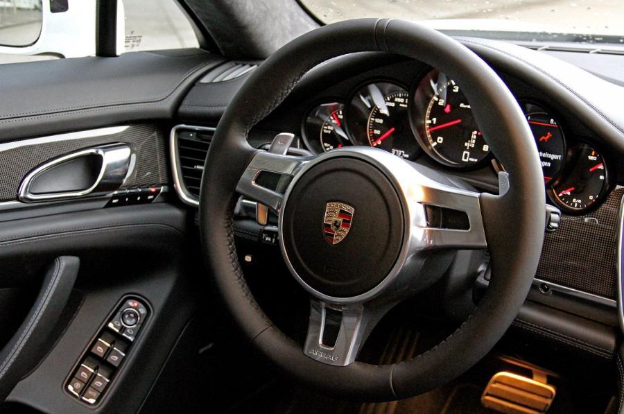  Porsche Panamera Turbo S 2012 года  (фото 67 из 91)